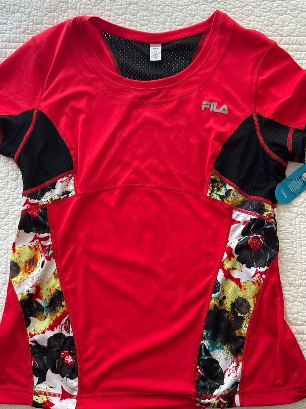 Fila Red Short-Sleeve Women’s Athletic Tee with Floral Panels